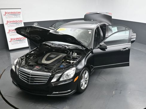 Used 2011 Mercedes-Benz E 350 4MATIC Sedan image 45