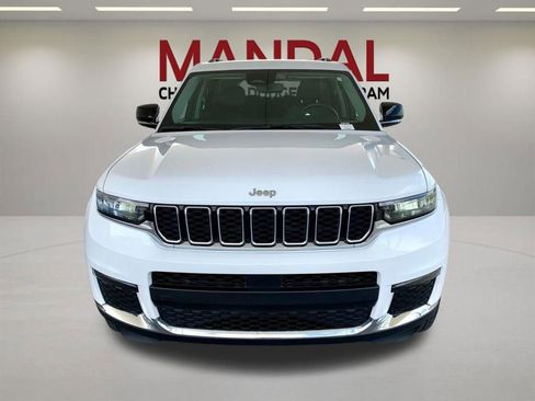 Used 2022 Jeep Grand Cherokee L Limited AWD/4WD image 3