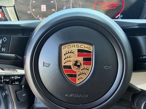 Used 2024 Porsche Cayenne Coupe AWD/4WD image 30
