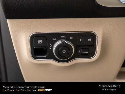 New 2026 Mercedes-Benz GLB 250 4MATIC image 23