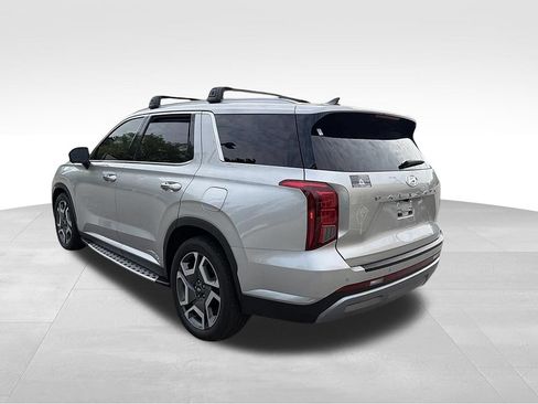 Used 2025 Hyundai Palisade SEL FWD image 6