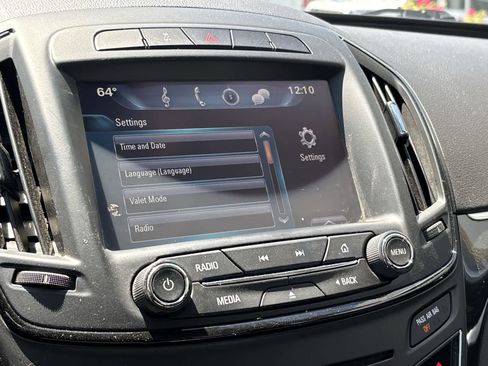 Used 2016 Buick Regal FWD image 14