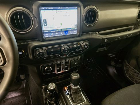 Used 2023 Jeep Wrangler Unlimited w/ 8.4" Radio Group AWD/4WD image 26