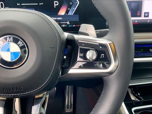 Used 2024 BMW 740i image 22