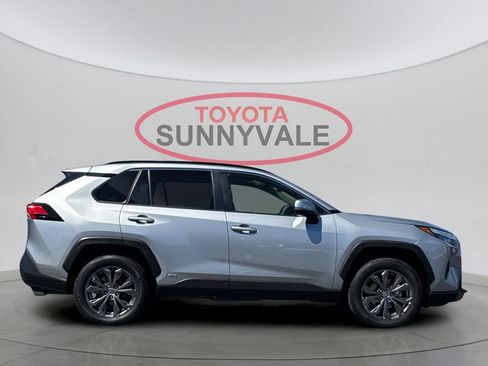 Used 2023 Toyota RAV4 XLE Premium AWD/4WD image 9