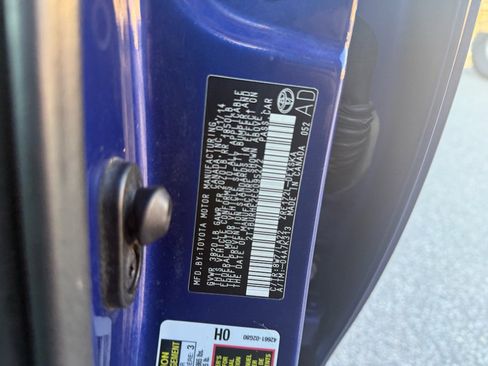 Used 2014 Toyota Corolla S Premium image 22