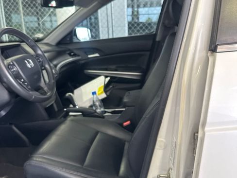 Used 2014 Honda Crosstour EX-L image 2