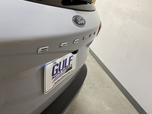 Used 2025 Ford Escape Active image 17