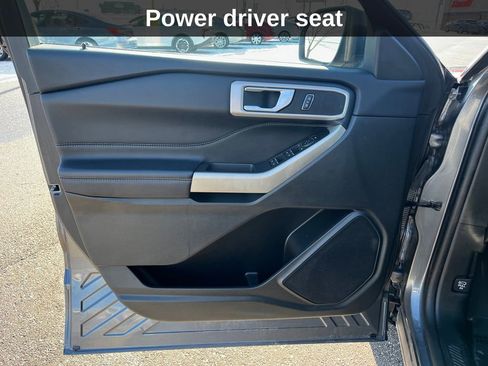 Used 2023 Ford Explorer XLT w/ Equipment Group 202A image 13