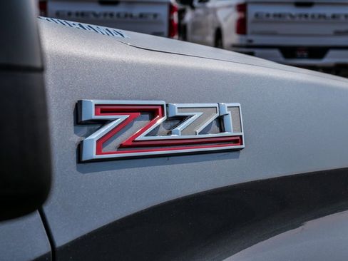 Used 2022 Chevrolet Silverado 1500 RST image 10