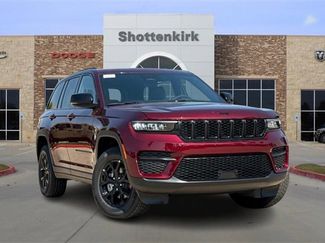 New 2025 Jeep Grand Cherokee Altitude video 1