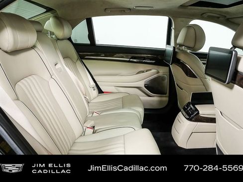 Used 2018 Genesis G90 5.0 Ultimate image 24