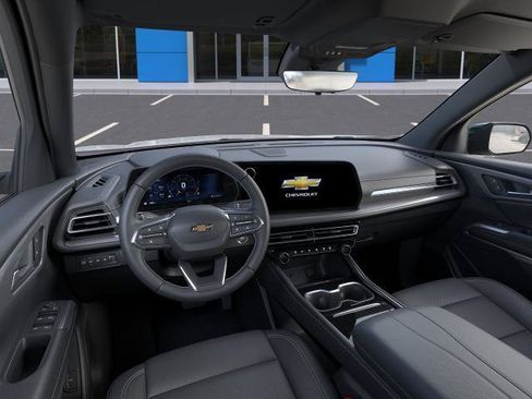 New 2027 Chevrolet Traverse LT w/ Driver Confidence Package AWD/4WD image 39
