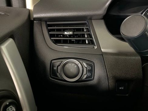 Used 2013 Ford Edge SEL image 18