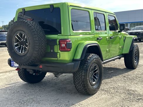 Used 2025 Jeep Wrangler Unlimited Rubicon AWD/4WD image 6