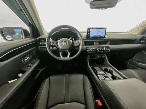 Certified 2024 Honda Pilot Touring image 23