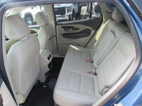 Used 2024 GMC Terrain Denali w/ Denali Premium Package AWD/4WD image 21