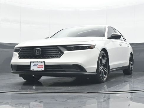 Used 2023 Honda Accord Sport image 25