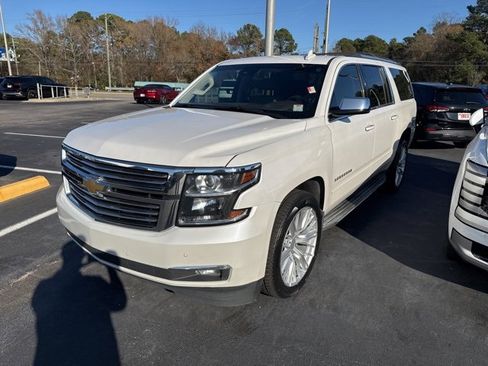 Used 2019 Chevrolet Suburban Premier image 1