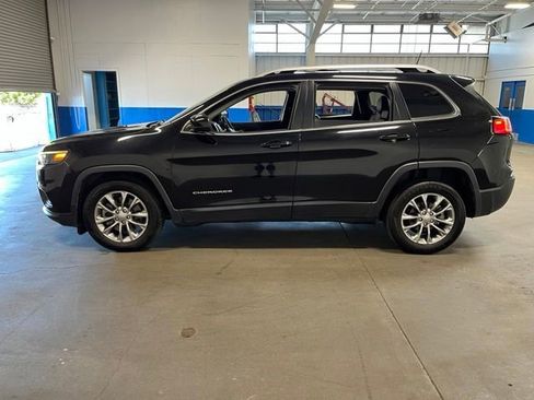 Used 2019 Jeep Cherokee Latitude Plus FWD image 6