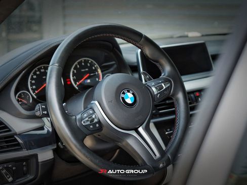 Used 2016 BMW X6 M image 10