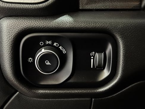 Used 2022 RAM 2500 Tradesman image 24
