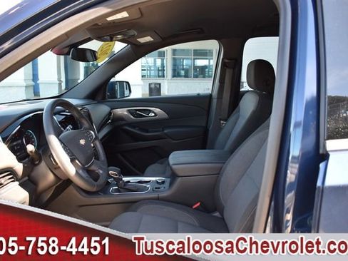 Used 2023 Chevrolet Traverse LT image 20