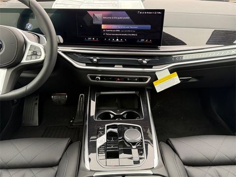 New 2026 BMW X7 xDrive40i w/ M Sport Package image 11