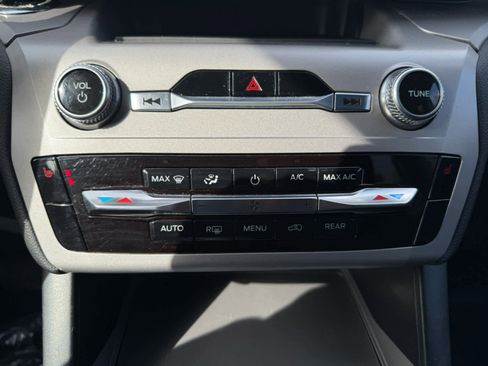 Used 2022 Ford Explorer XLT w/ Class IV Trailer Tow Package image 24