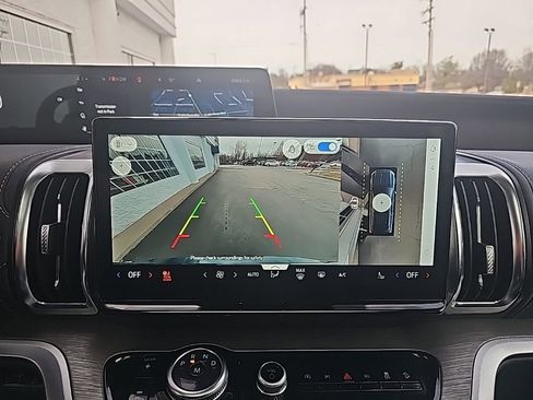 Used 2025 Ford Expedition Max Platinum image 19