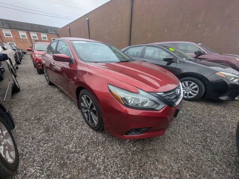 Used 2016 Nissan Altima 2.5 SR image 16
