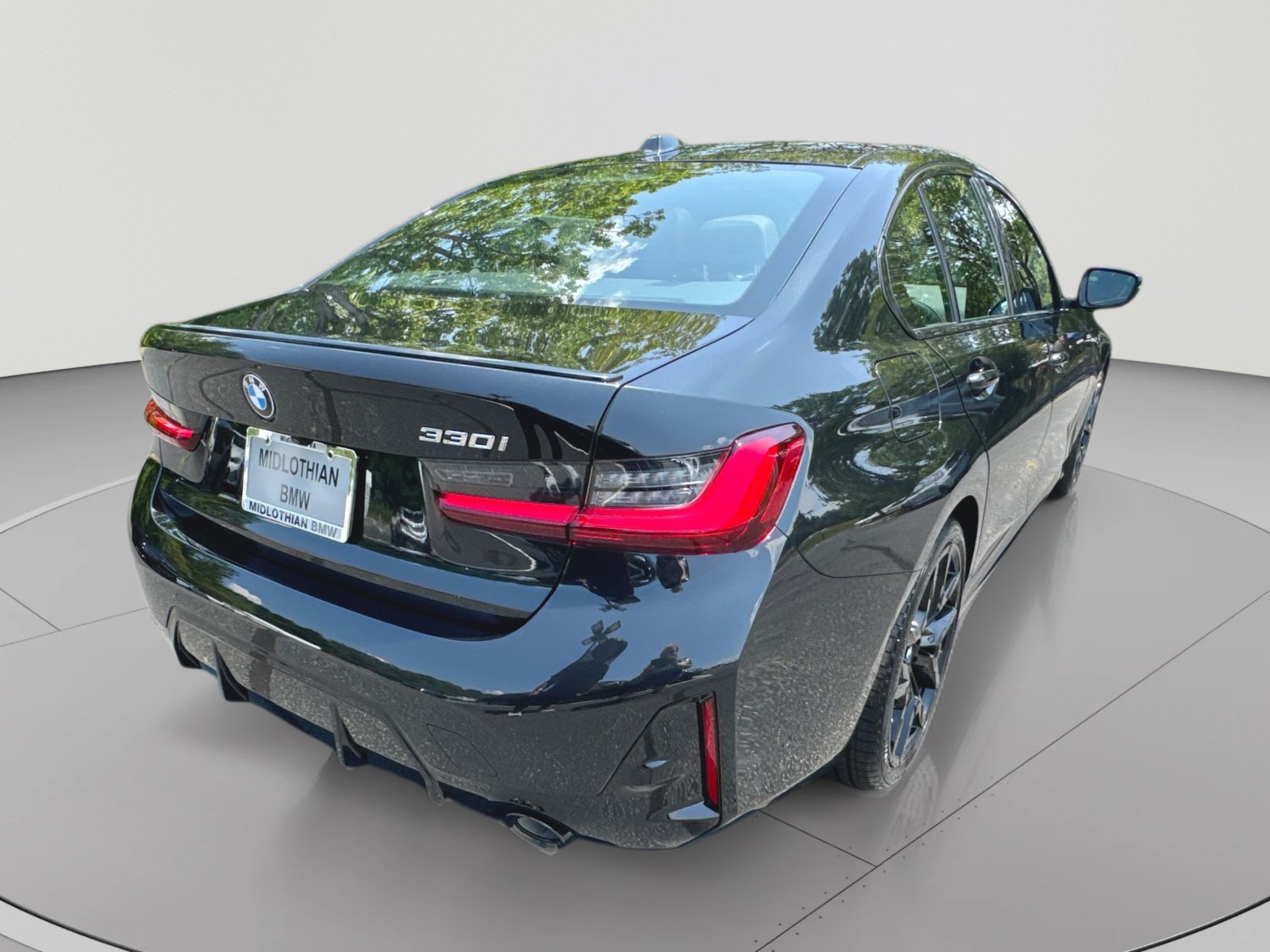 New 2026 BMW 330i Sedan w/ M Sport Package RWD image 29
