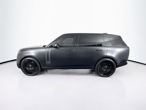 Used 2025 Land Rover Range Rover Long Wheelbase SE AWD/4WD image 14