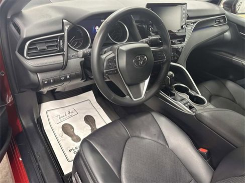 Used 2023 Toyota Camry XLE image 11