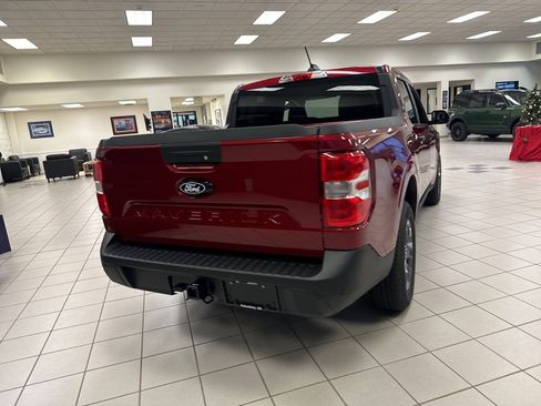 New 2025 Ford Maverick XLT w/ Equipment Group 302A image 9