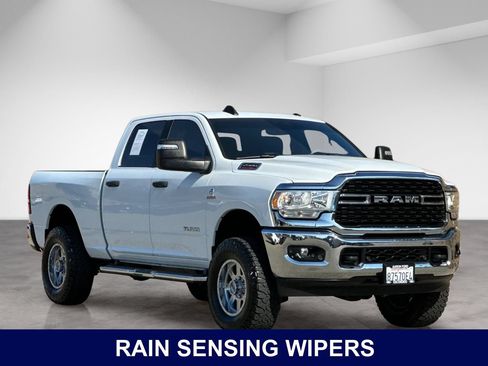 Used 2023 RAM 2500 Big Horn w/ Level 1 Equipment Group AWD/4WD image 9