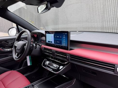 New 2026 Lincoln Corsair Grand Touring AWD/4WD image 23