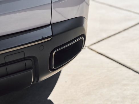 Used 2024 Rolls-Royce Cullinan Black Badge image 13