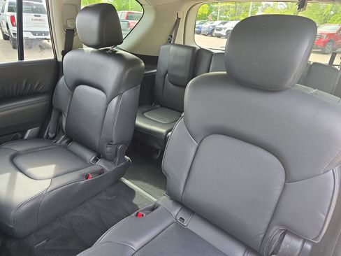 Used 2021 Nissan Armada SL w/ Captain's Chairs Package image 15