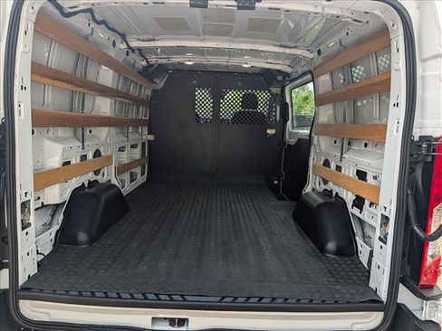 Used 2024 Ford Transit 250 Low Roof w/ Exterior Upgrade Package RWD image 16