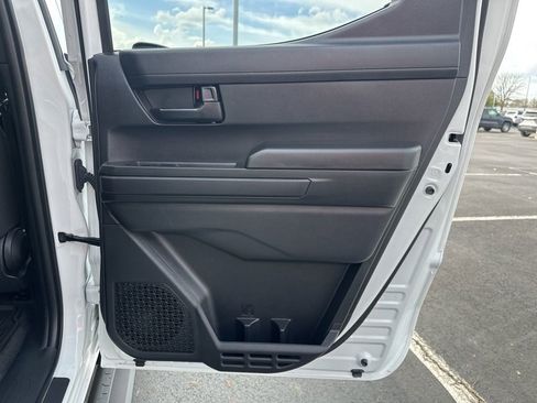 Certified 2025 Toyota Tacoma SR image 11