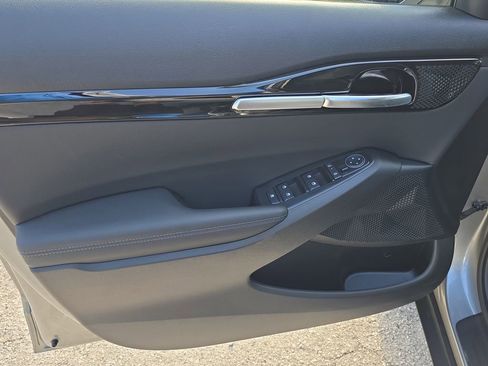 New 2026 Kia Seltos S FWD image 17