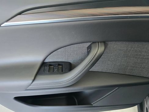 Used 2024 Tesla Model X AWD/4WD image 20