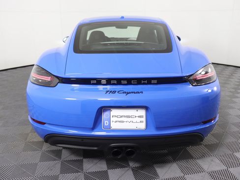 Used 2025 Porsche 718 Cayman image 9