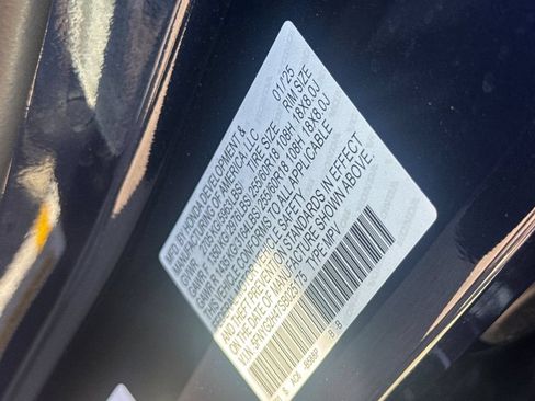 Used 2025 Honda Pilot EX-L image 31
