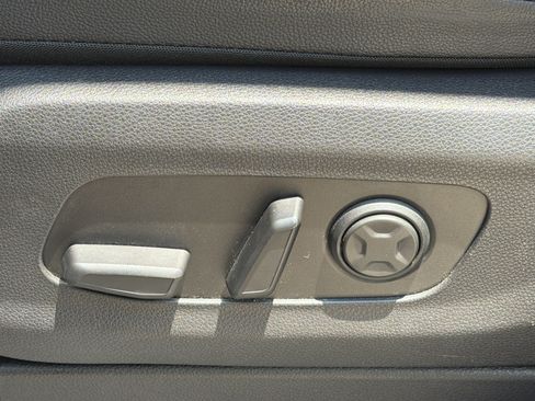 Used 2024 Kia Carnival SX Prestige FWD image 19