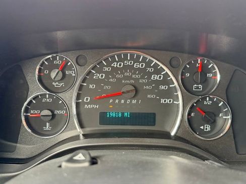 Certified 2024 Chevrolet Express 2500 w/ Driver Convenience Package image 11