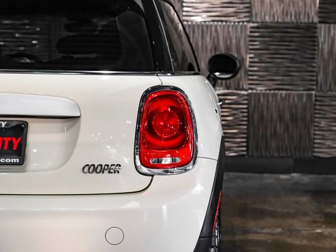 Used 2015 MINI Cooper 2-Door Hardtop image 36
