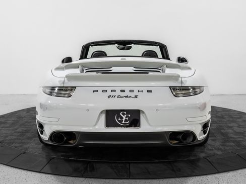 Used 2015 Porsche 911 Turbo S w/ High-end Infotainment Package image 7