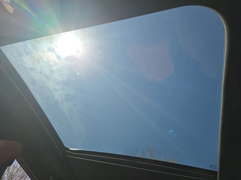 Used 2024 Kia Sportage SX image 31